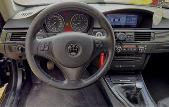 E92 330i - 10