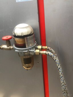 Prodám litinový kotel na olej 33 -36 Kw - 10