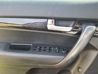 Kia Sorento - 10