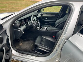 Mercedes Benz E220d - 10