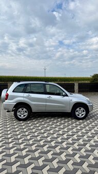 TOYOTA RAV4 2.0D4D 85kw 4x4 - 10