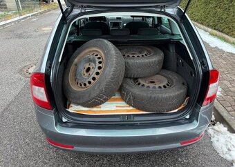 Škoda Octavia 1,4TSi/90kw ,serviska nová STK benzín - 10