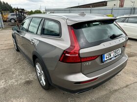 Volvo V60 Coss Country AWD AUT 2019 pojizdne 82TKM - 10