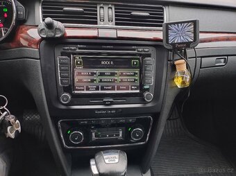 Skoda Superb 3.6 VR6 DSG 4X4 - 10