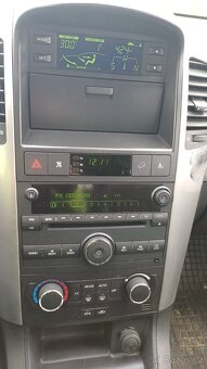 Chevrolet Captiva - 10
