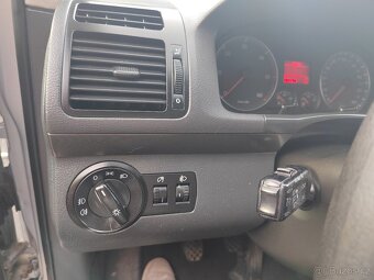 Touran 1,9 tdi 77kw - 10