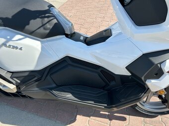 Sym ADX 125 2025 White - 10