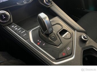Lynk&Co PHEV 179ps Pano ACC AL20 DPH VirCo 360Kam LED 12/22 - 10
