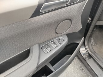 BMW X3 3.0D 190kW, r.v. 3/2012, najeto 176.824 km - 10