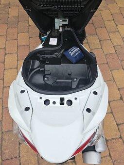 Suzuki Burgman 125 ABS - 10