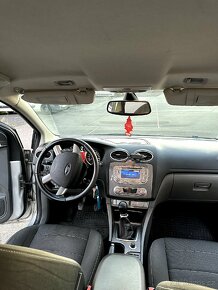 Ford Focus II 1.6 TDCi - 10