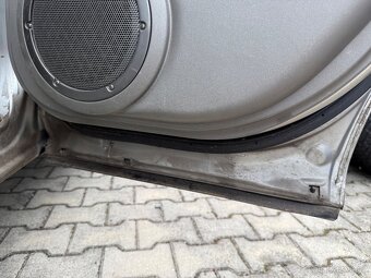 Nissan X-trail 2.2dCi 100kW - r.v. 7/2005 - náhradní díly - 10