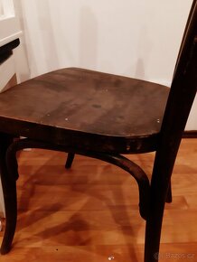 2 staré dřevěné židle Thonet - cena za obě - 10