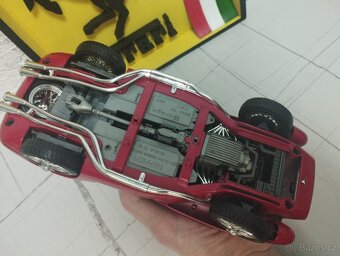 Ferrari  250 Testa Rossa 1/18 Bburago - 10
