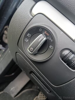 Golf VI 1.6 TDI 77kw perfektní stav style top - 10