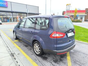 Ford Galaxy 7 míst - 10