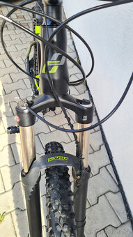 Ghost Kato 5, vzduch. vidlice, Shimano Deore / XT, Rám M - 10