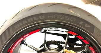 Aprilia Dorsoduro 1200 - 10