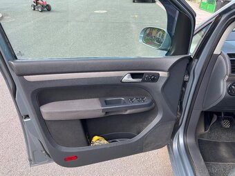 Prodám vw Touran 1.9tdi 77kw 7místný - 10