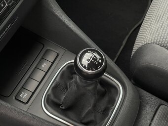 Volkswagen Golf - 10