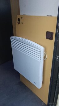 Prodám karavan Adria Unica A 360 DB - 10