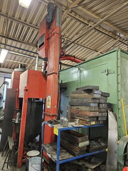 Hrotový soustruh VOLMAN N 30 - 10