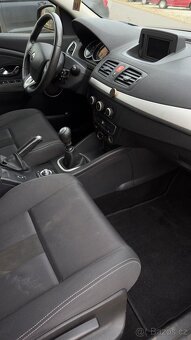 Renault Megané 1.9 dci - 10