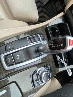 BMW f11 530d 180kw 2011 sport, masaž, max vybava - 10