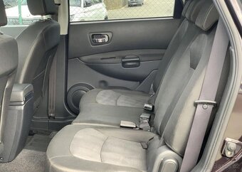 Nissan Qashqai +2 1.6i 16v 7MÍST ČR 1.MAJ. manuál 86 kw - 10