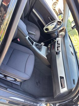 BMW e91 (GPS sledování, odhlučnění) - 10