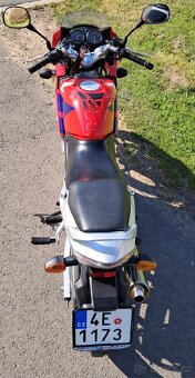 Honda CBR 125 R - 10