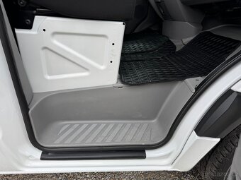 Volkswagen Crafter 35 2,0TDI 100kW L2H2 TOP - 10