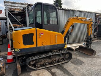 Avia D75-EL + minibagr 2,5 t - 10