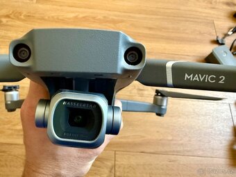 Dron DJI Mavic 2 Pro ve skvělém stavu - 10