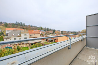 Pronájem bytu 1+kk, 32 m² v novostavbě s terasou, lokalita P - 10