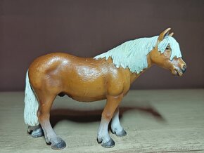 SCHLEICH Koně SBĚRATELSKÉ FIGURKY 11 - 10