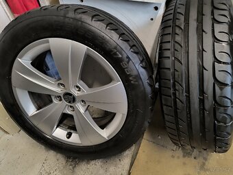 ALU kola Passat Superb 5x112 r17 Originál, pneu 6mm - 10