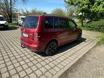 VW Touran 2.0TDI DSG 7mist - 10