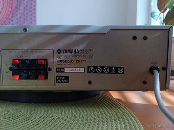 zesilovač Yamaha A-500 - 10