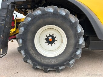 NEW HOLLAND CX8080 + žací lišta - 10