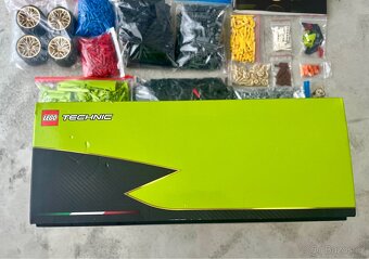 LEGO 42115 Technic - Lamborghini Sián FKP 37 - 10