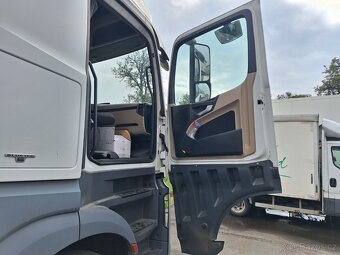 MB ACTROS 1848 - 10