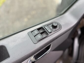 Volkswagen T5.1 Multivan 2.0TDI 103kW 2015 - 10