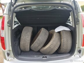 Škoda Roomster 1.4i 16V - 10