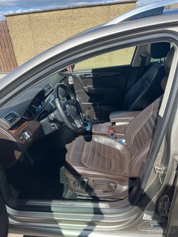 VW Passat Variant Highline 2.0 TDI 2014  kůže + masáže - 10