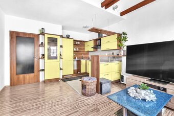 Prodej bytového domu 275 m2, pozemek 86 m2 - 10