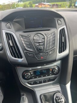 Ford Focus 2011, 1.6 TDCi - výbavaTitanium - 10