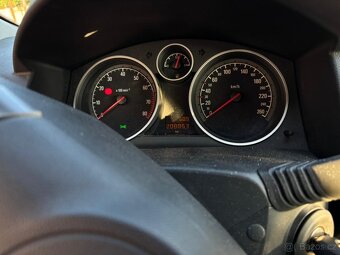 OPEL ASTRA H 1.6 16V GTC RV 2005 - 10