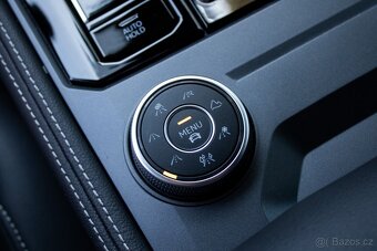 Volkswagen Touareg 3.0 V6 TDI R-Line 4Motion Tiptronic - 10