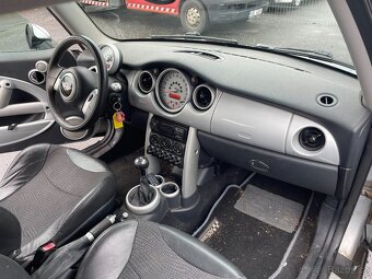 MINI COOPER 1.6i 85 KW rv.3/2003 - 10